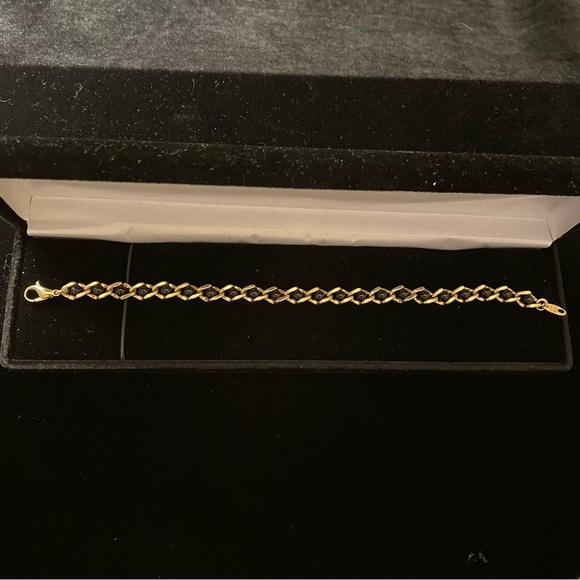 Women’s Avon Vintage Gold Tone Tennis Bracelet With Faux Onyx Beads - Picture 1 of 3